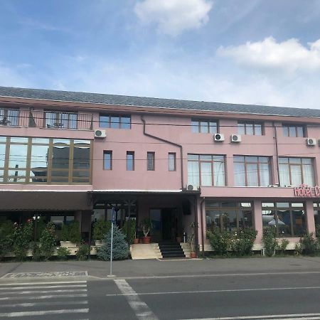 Hotel Condor Drobeta Turnu Severin Buitenkant foto